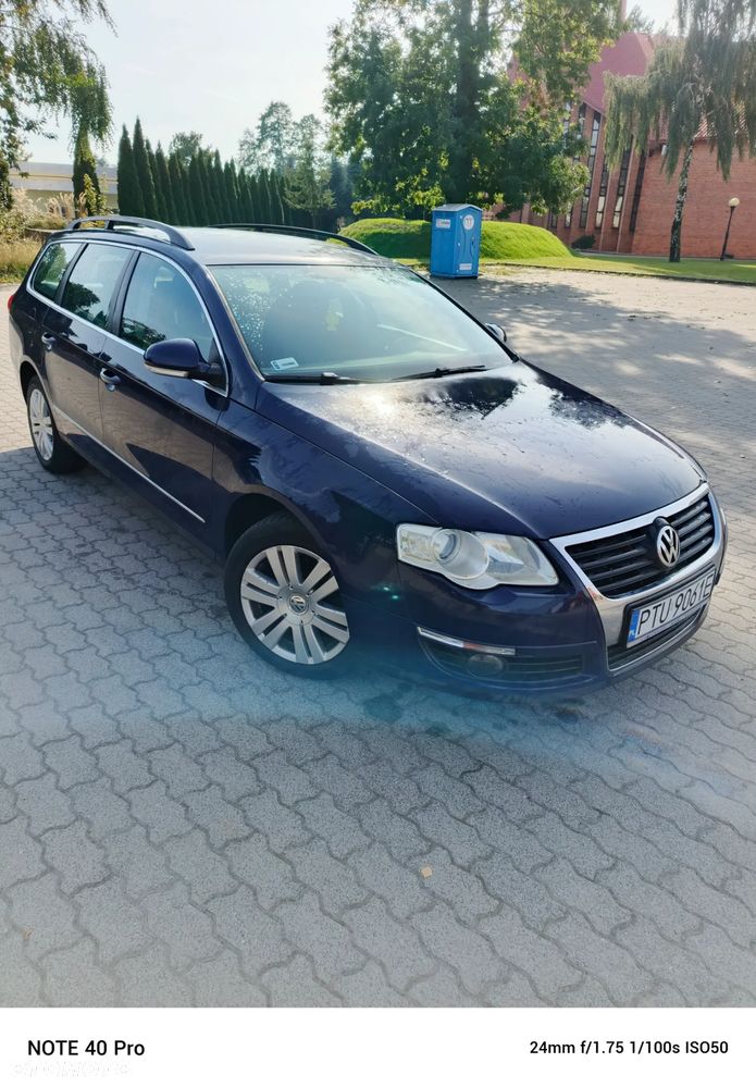 Volkswagen Passat - 2