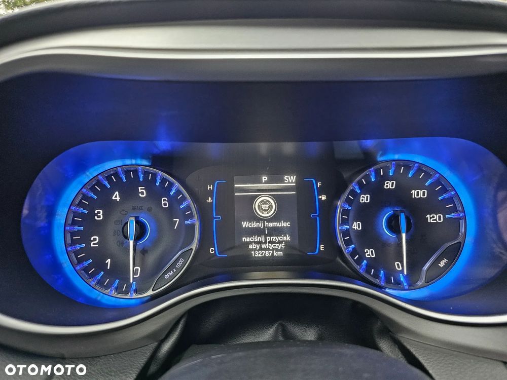 Chrysler Pacifica - 21