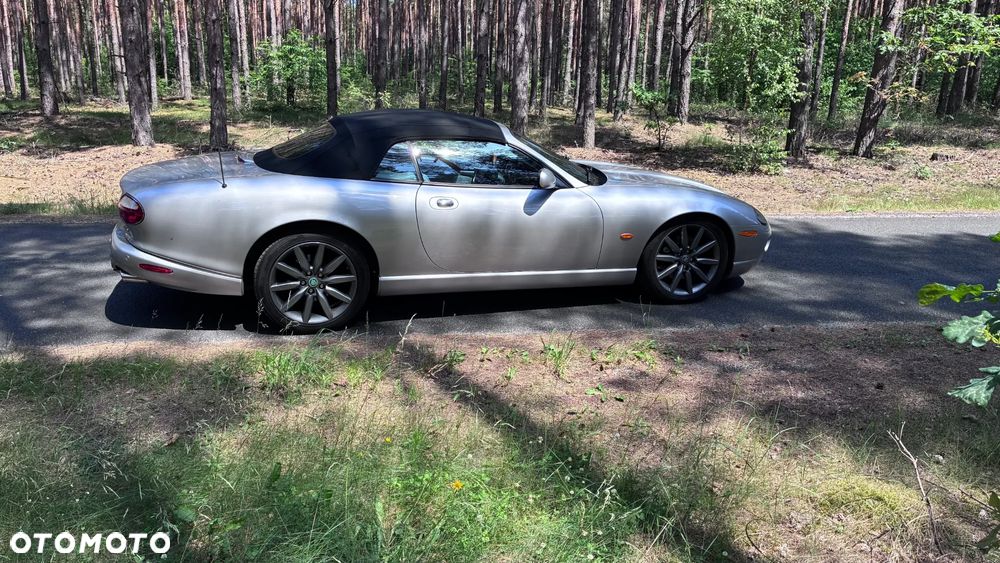 Jaguar XK8 Cabriolet - 8