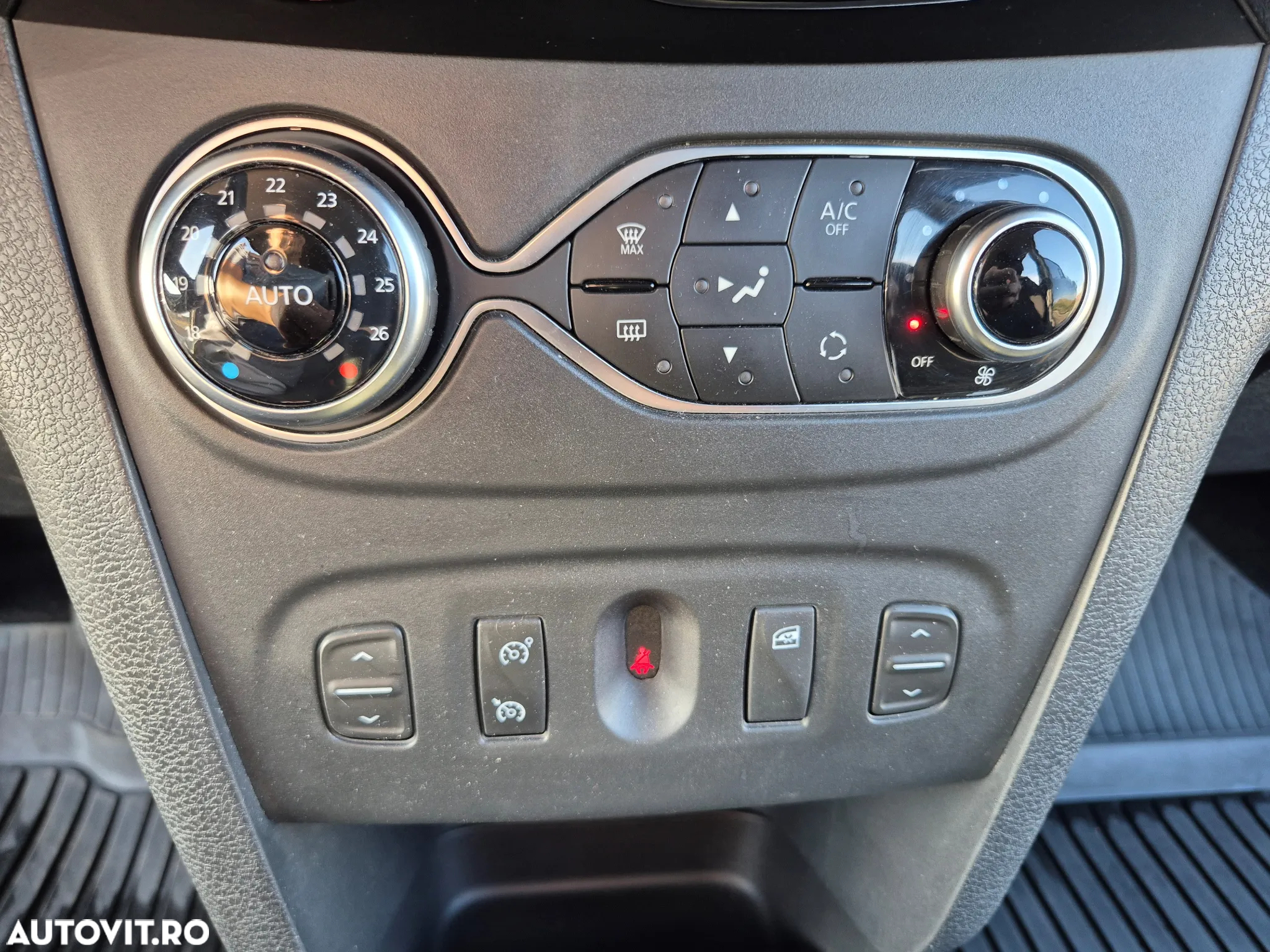 Dacia Sandero Stepway TCe 90 MT6 Essential - 3