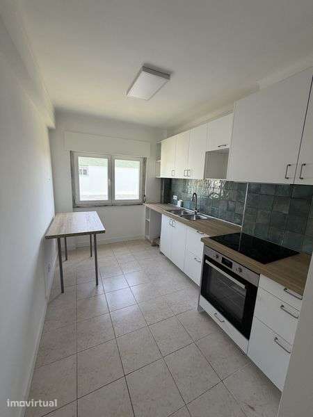 Apartamento T2 remodelado para arrendar - Grande imagem: 3/6