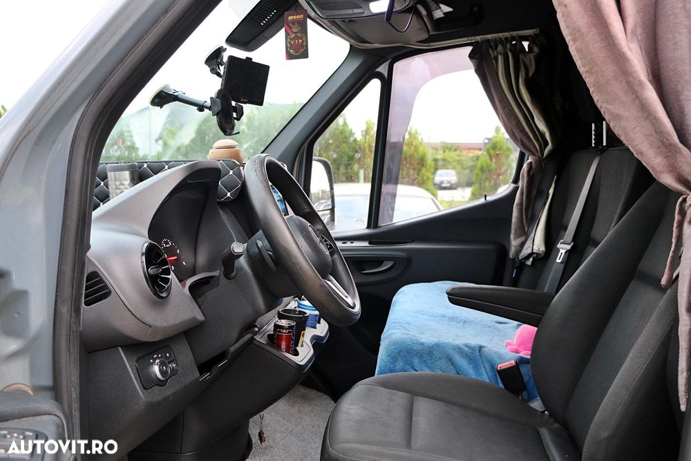 Mercedes-Benz Sprinter 319 - 9
