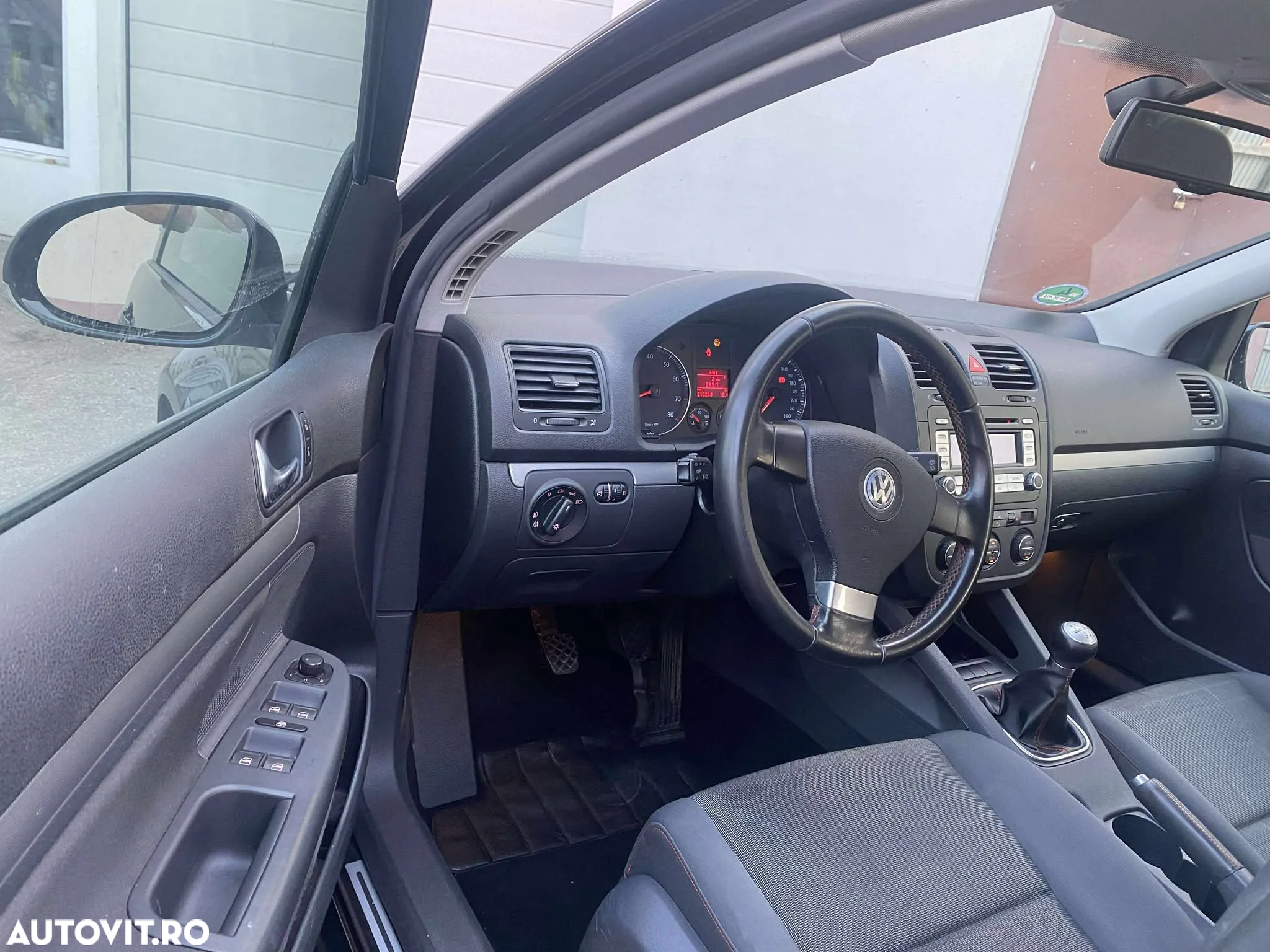 Volkswagen Golf 1.6 FSI Goal - 9