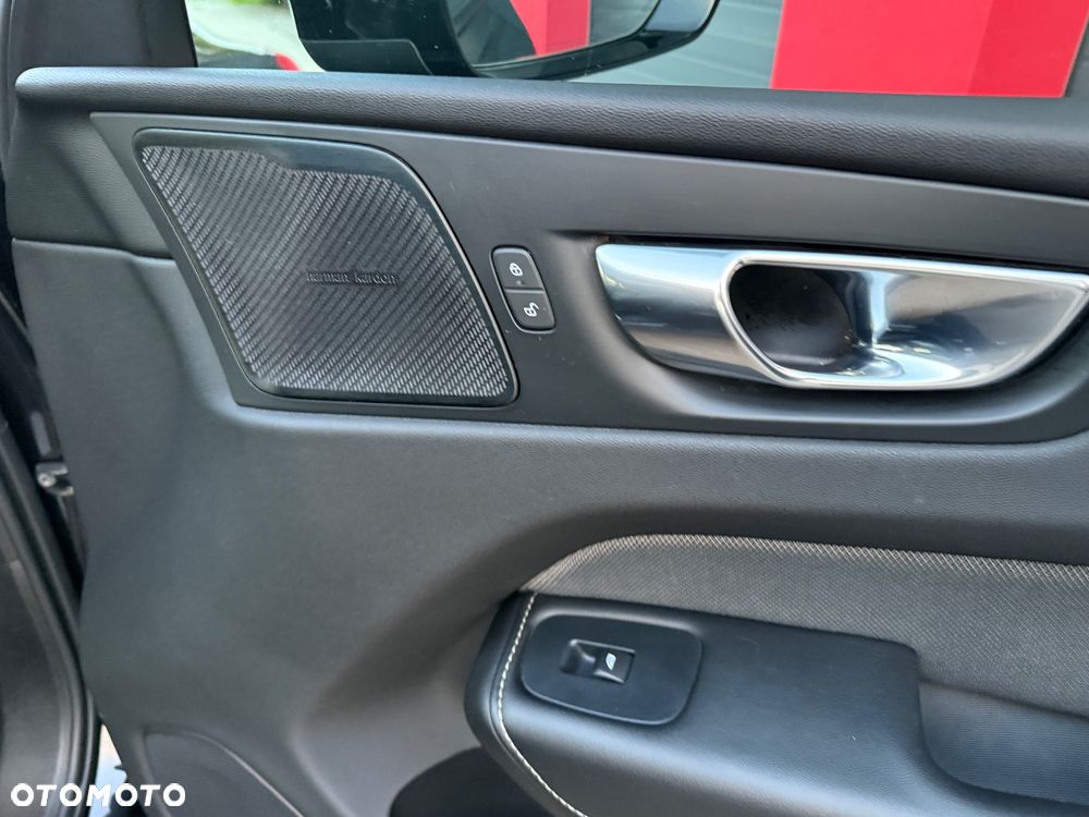 Volvo XC 60 B4 D Geartronic RDesign - 19