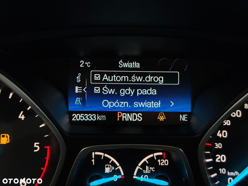 Ford Kuga 2.0 TDCi AWD Titanium - 37