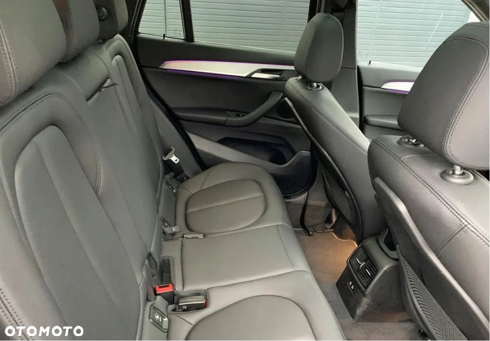 BMW X1 - 18