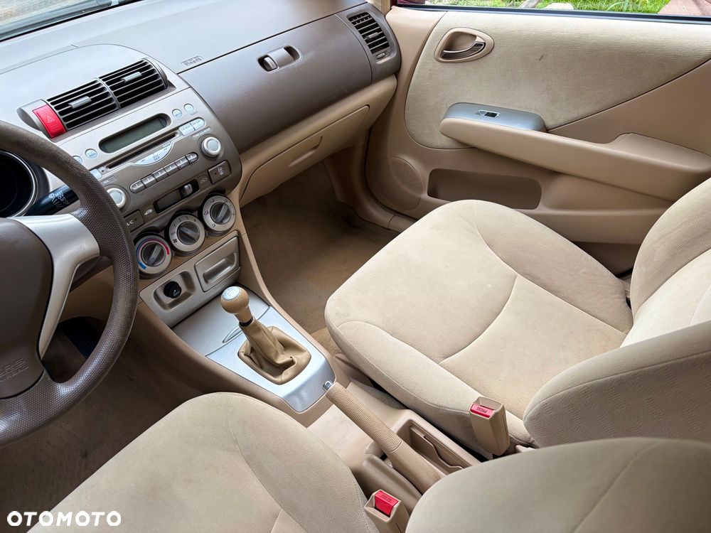 Honda City 1.4 Comfort - 13