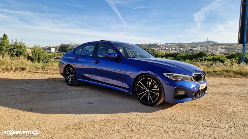 BMW 330 i Pack M Auto - 4