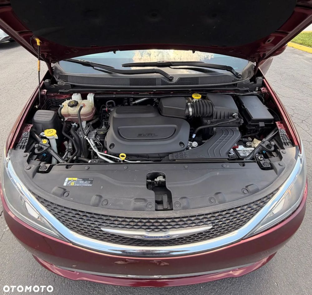 Chrysler Pacifica - 19