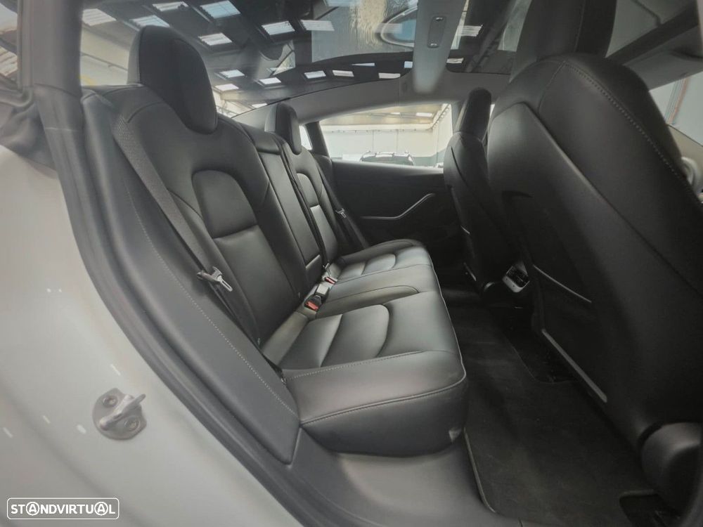 Tesla Model 3 Long Range AWD Dual Motor Performance - 16