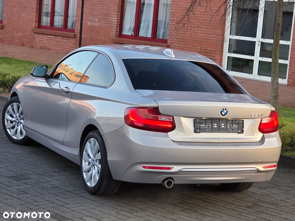 BMW Seria 2 220i Modern Line - 13