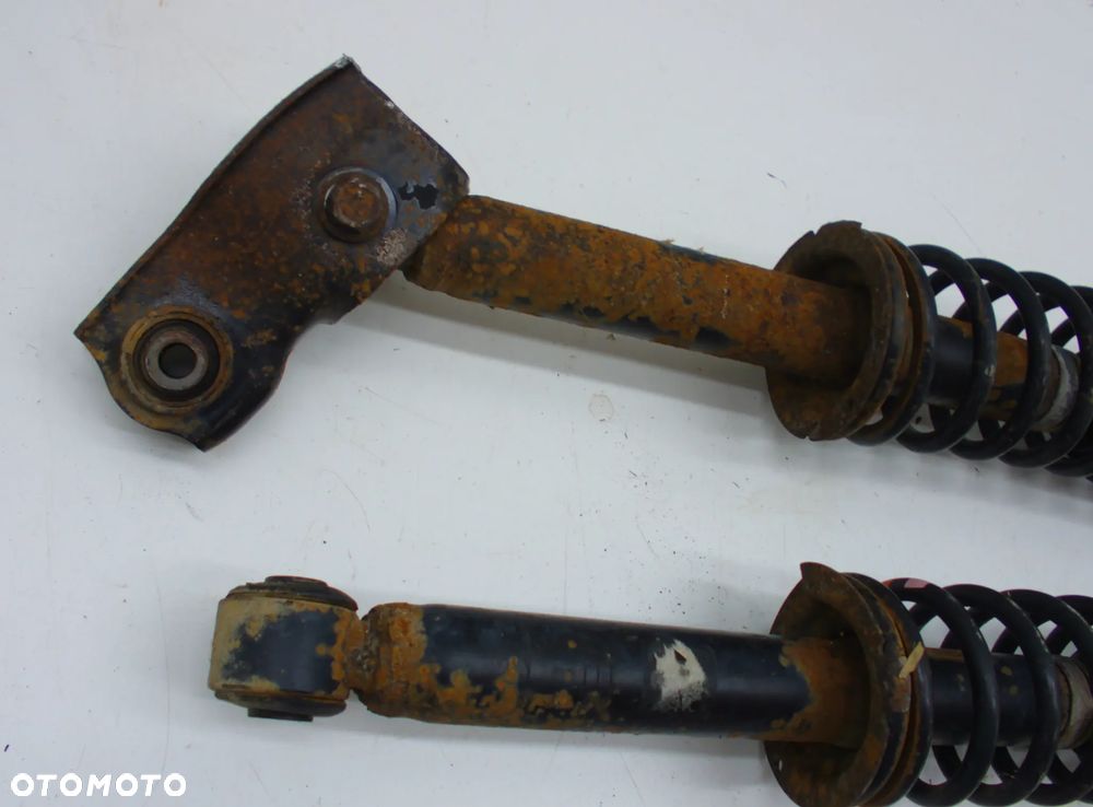 Mitsubishi Carisma Amortyzator Tył Lewy Prawy - 2