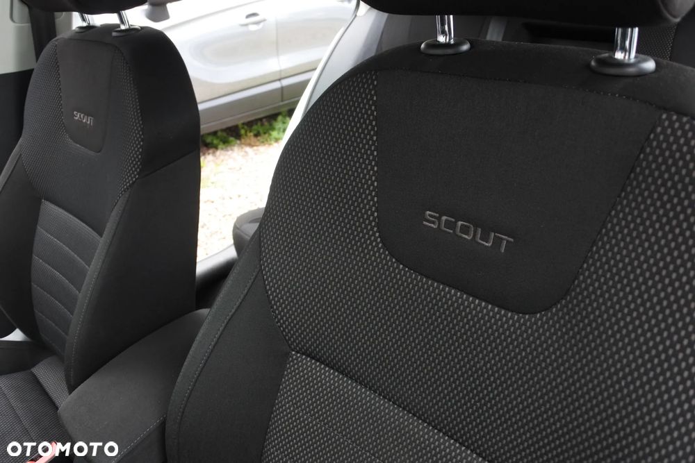 Skoda Octavia Scout 2.0 TDI 4x4 DSG - 23