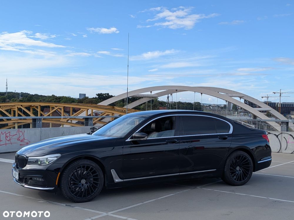 BMW Seria 7 740Li - 3