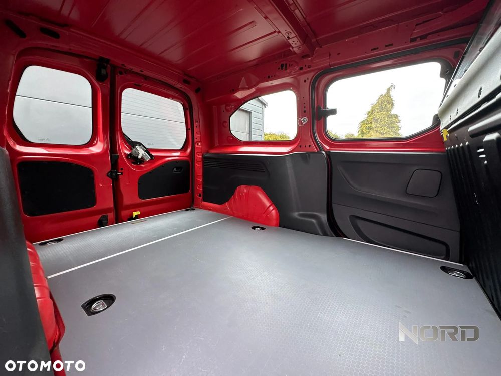 Peugeot Partner 4x4 1.5 Long Premium - 11