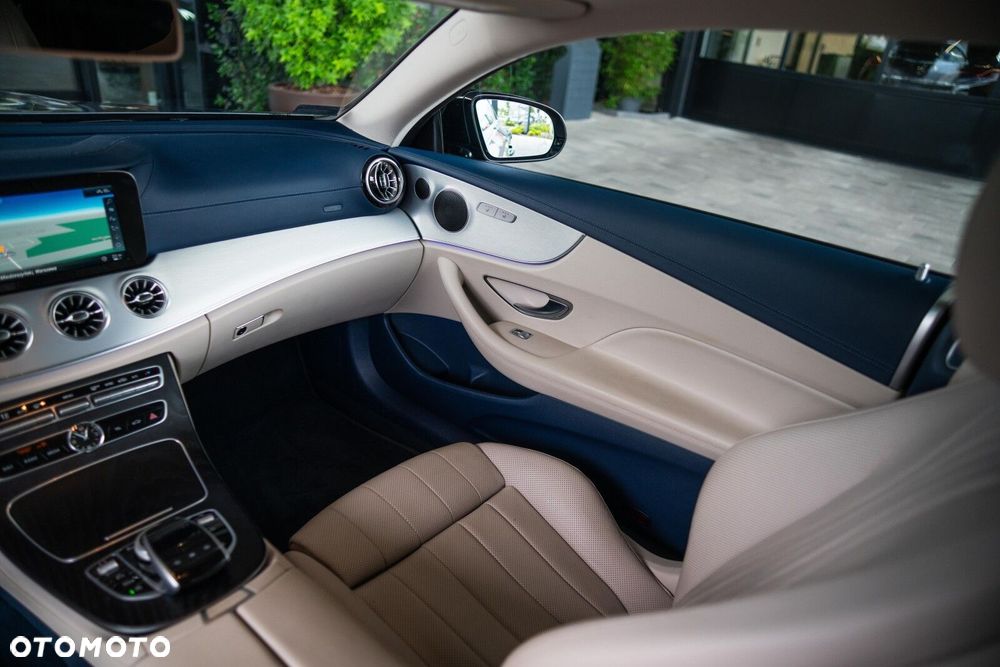 Mercedes-Benz Klasa E 400 Coupe 4-Matic 9G-TRONIC - 19