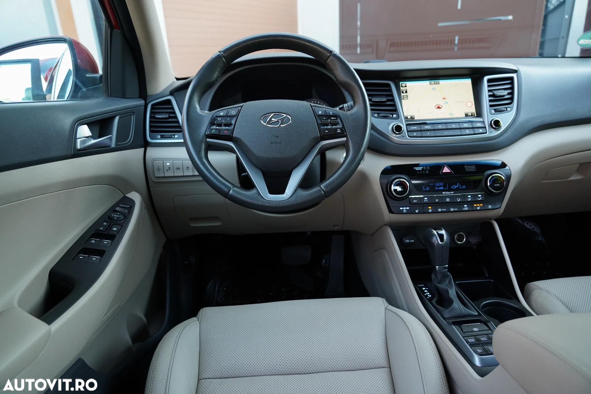 Hyundai Tucson 2.0 CRDI 4WD 6AT Premium+ - 12