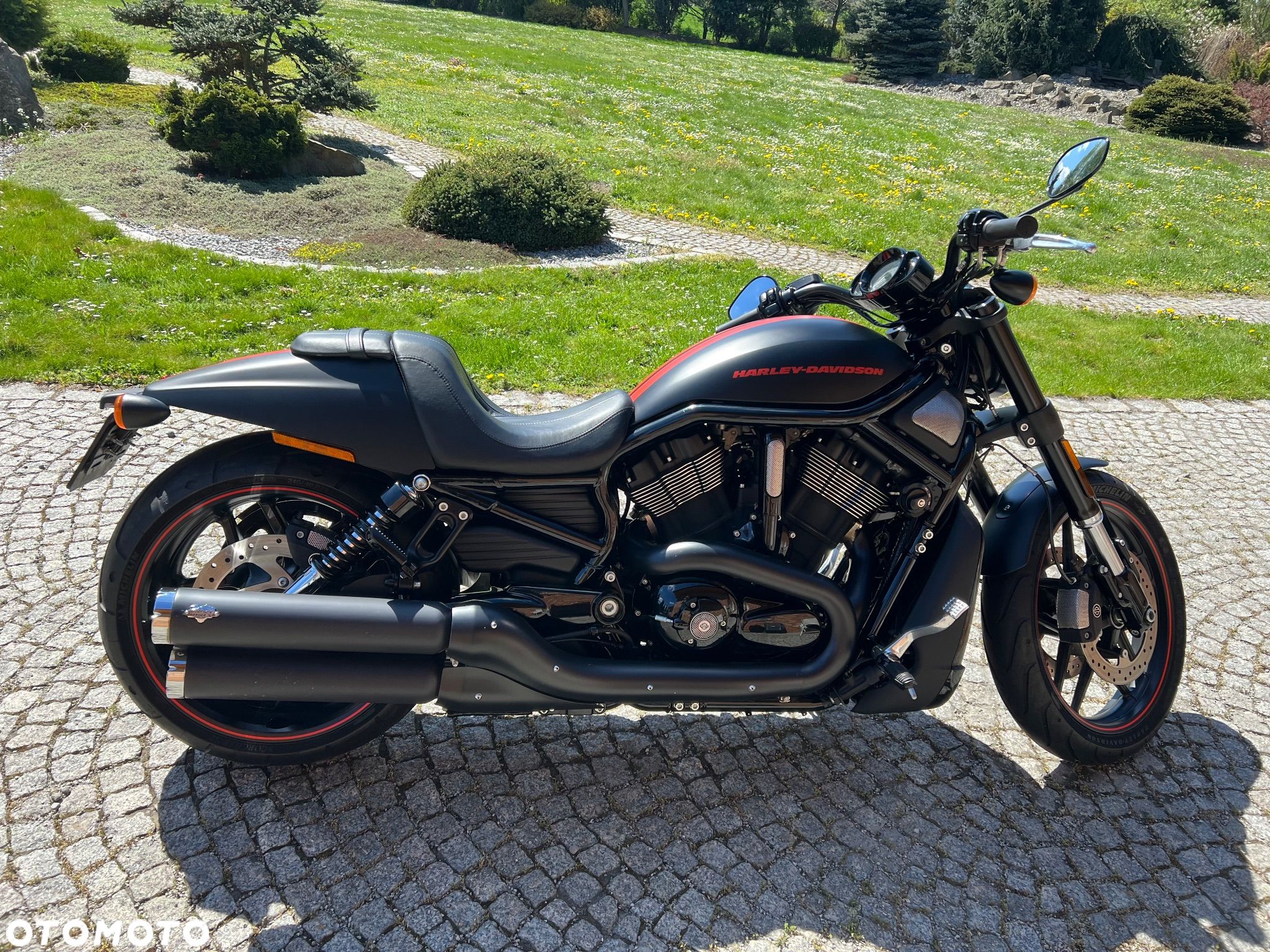 Harley-Davidson V-Rod Night Rod - 1