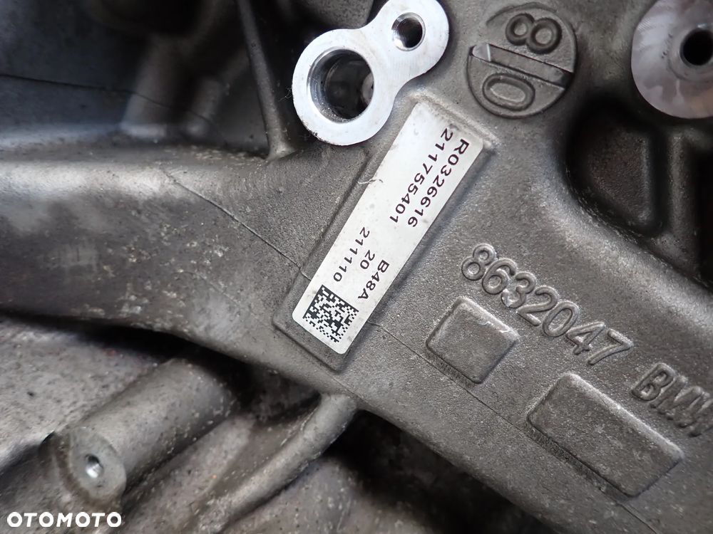 SILNIK BMW F40 B48A20  8632047 - 5