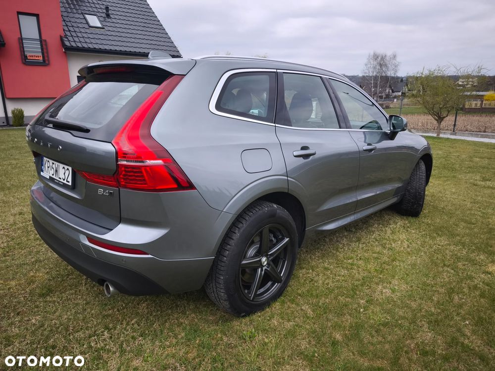 Volvo XC 60 B4 B Momentum Pro - 13