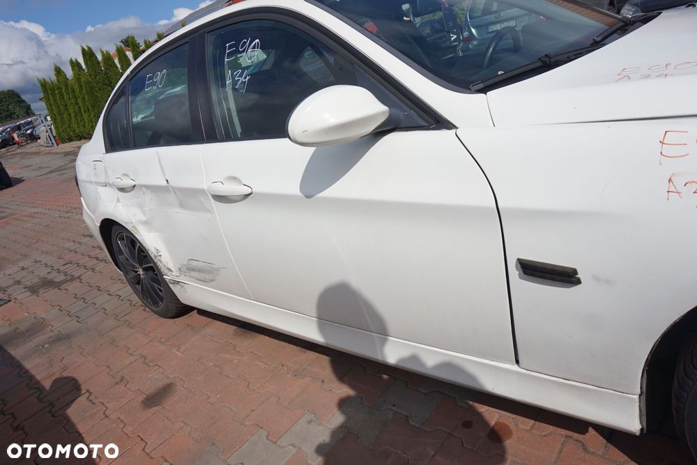 DRZWI PRZEDNIE PRAWE 3 E90 SEDAN A34  BIAŁY BMW 2004-2008 - 4