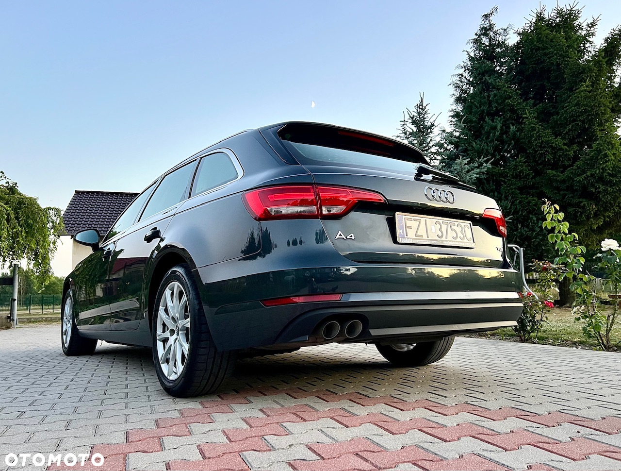 Audi A4 2.0 TDI Design S tronic - 12