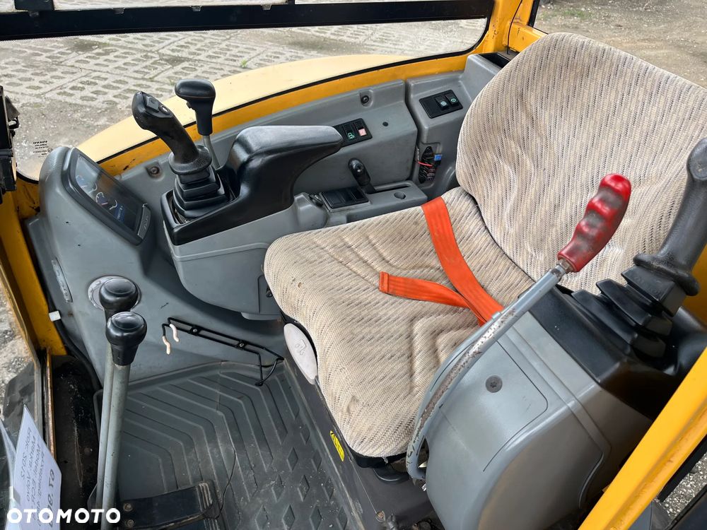 Volvo ECR28 - 7