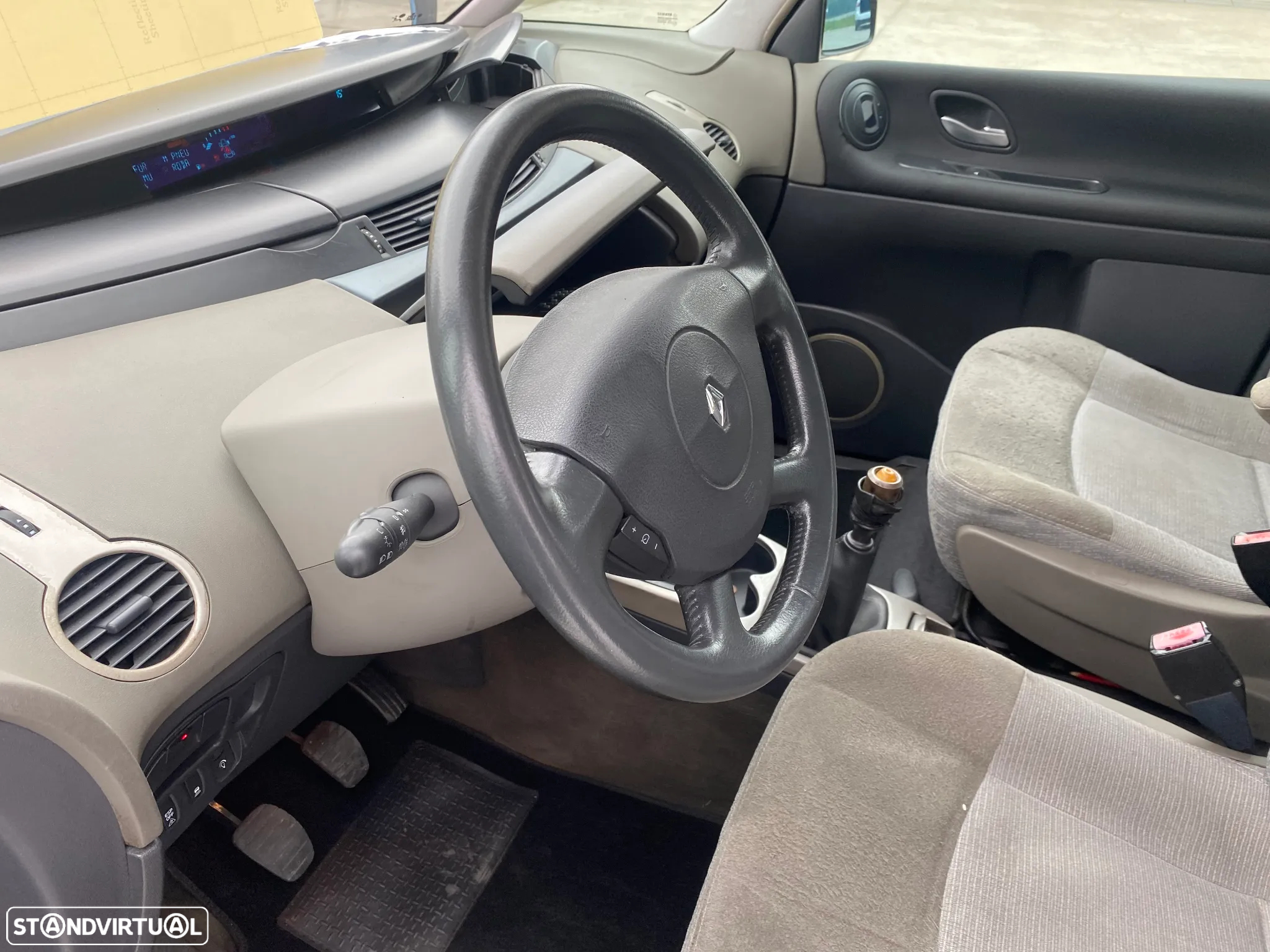 Renault Espace 2.2 dCi Initiale 6L - 7