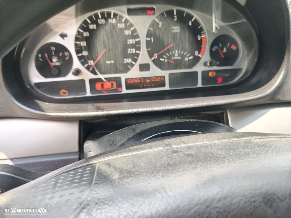 BMW 320 d 20 Anos Baviera - 12