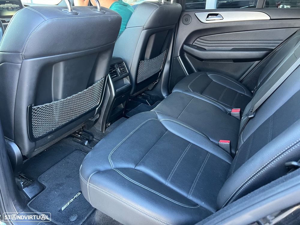 Mercedes-Benz GLE 250 d 9G-TRONIC AMG Line — fotografia 17