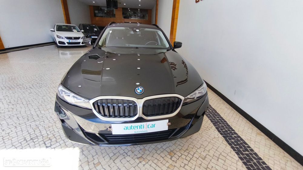 BMW 320 e Touring Corporate Edition Auto - 3