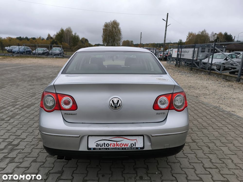 Volkswagen Passat 2005 photo 5