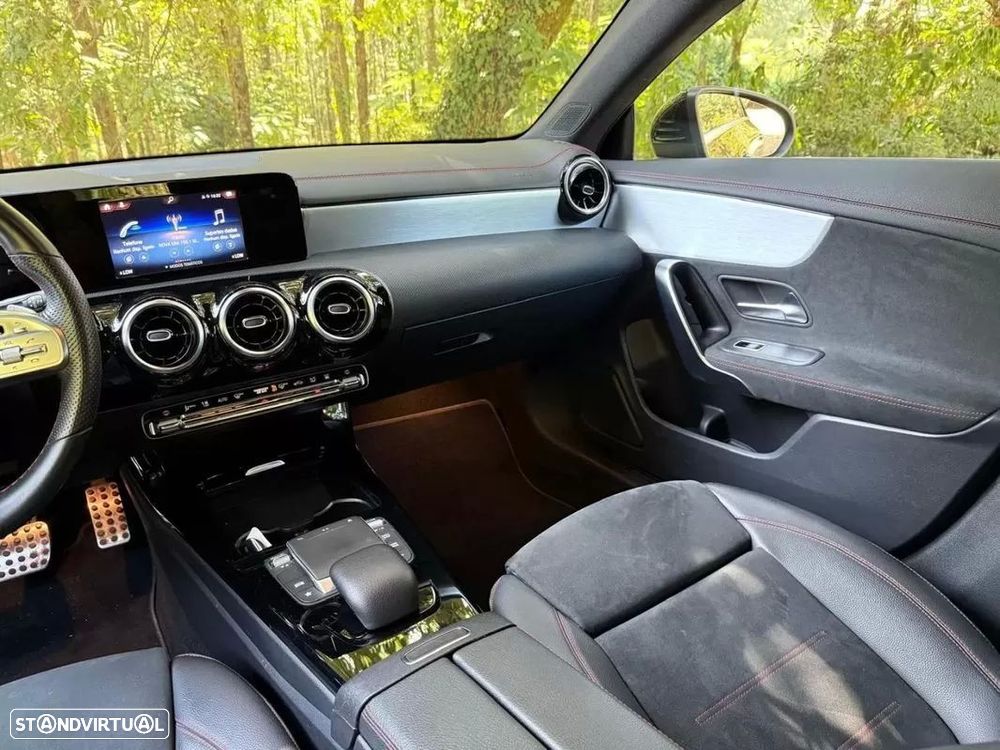 Mercedes-Benz CLA 250 e - 24