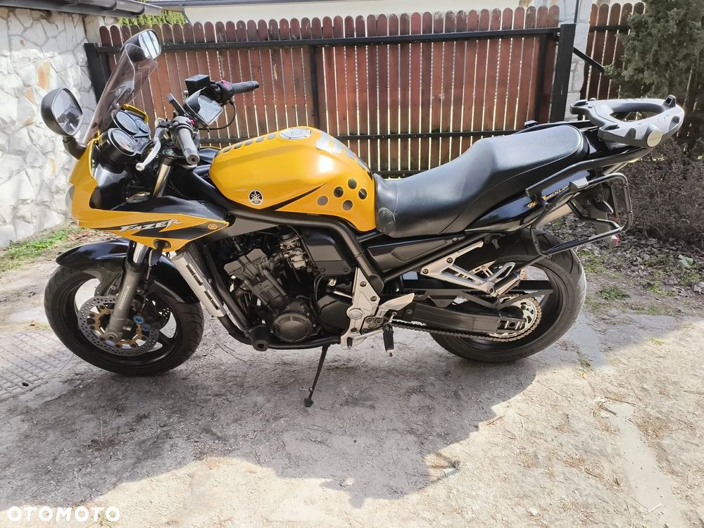 Yamaha FZS - 2