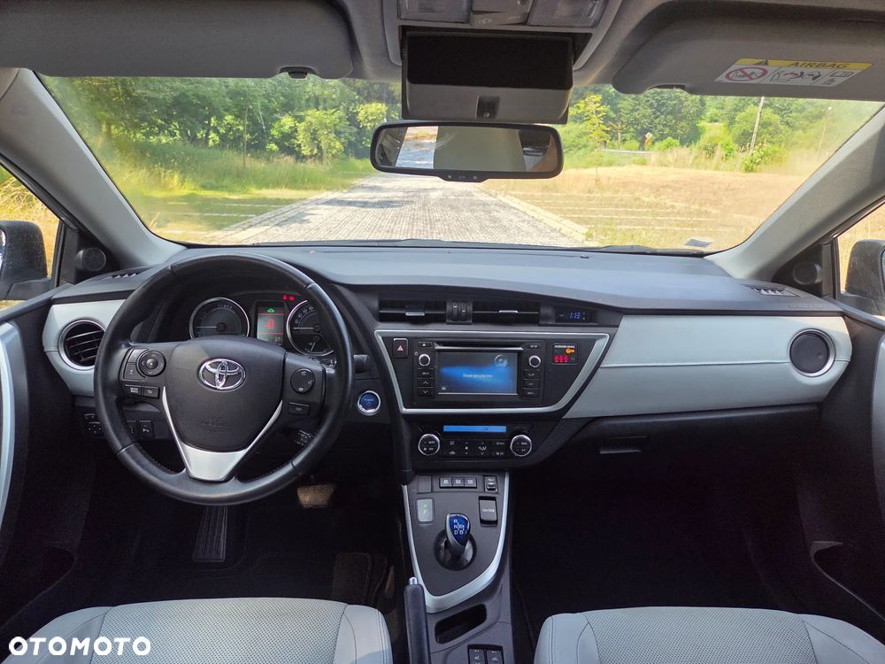 Toyota Auris - 14