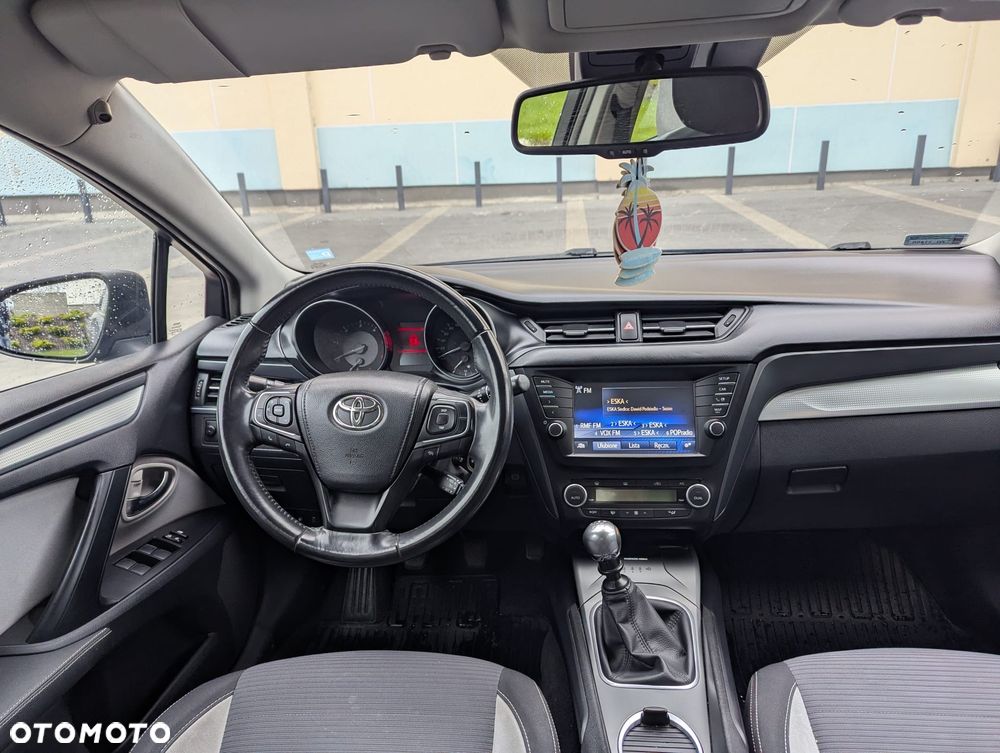 Toyota Avensis 2.0 D-4D Selection - 5