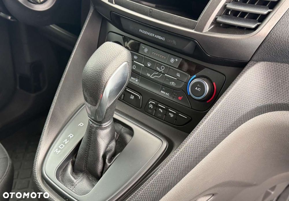 Ford Transit Connect - 11