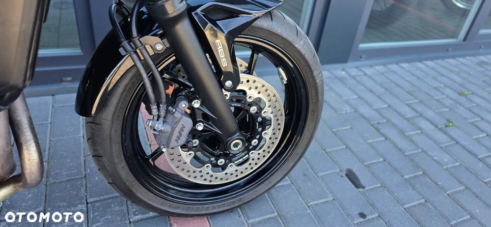 Kawasaki Z 650 - 21