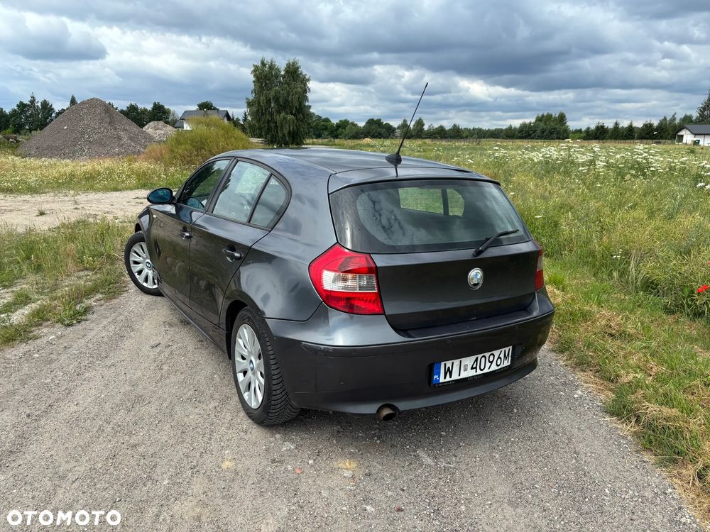 BMW Seria 1 116i - 6