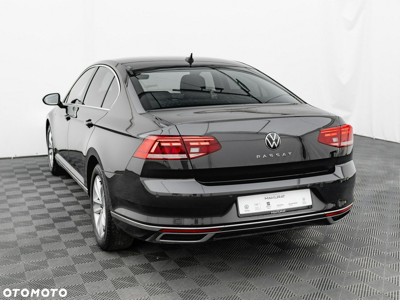 Volkswagen Passat 2.0 TDI Elegance DSG - 5