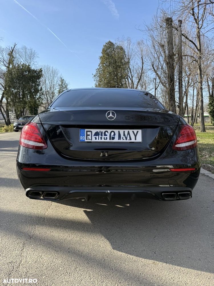 Mercedes-Benz E - 4