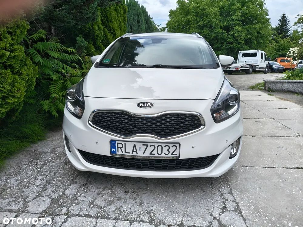 Kia Carens 1.7 CRDi 115 Dream Team Edition - 3