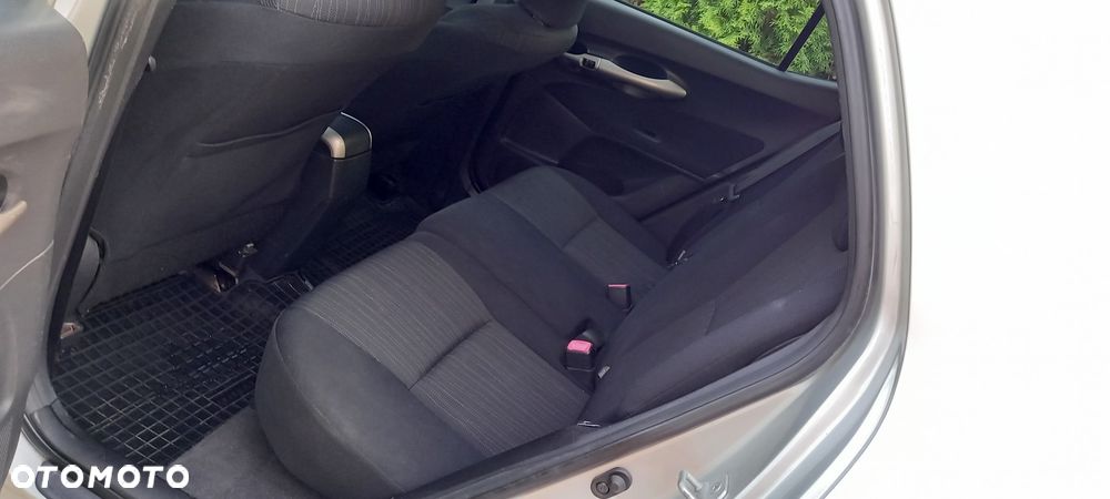 Toyota Auris 1.4 VVT-i - 7