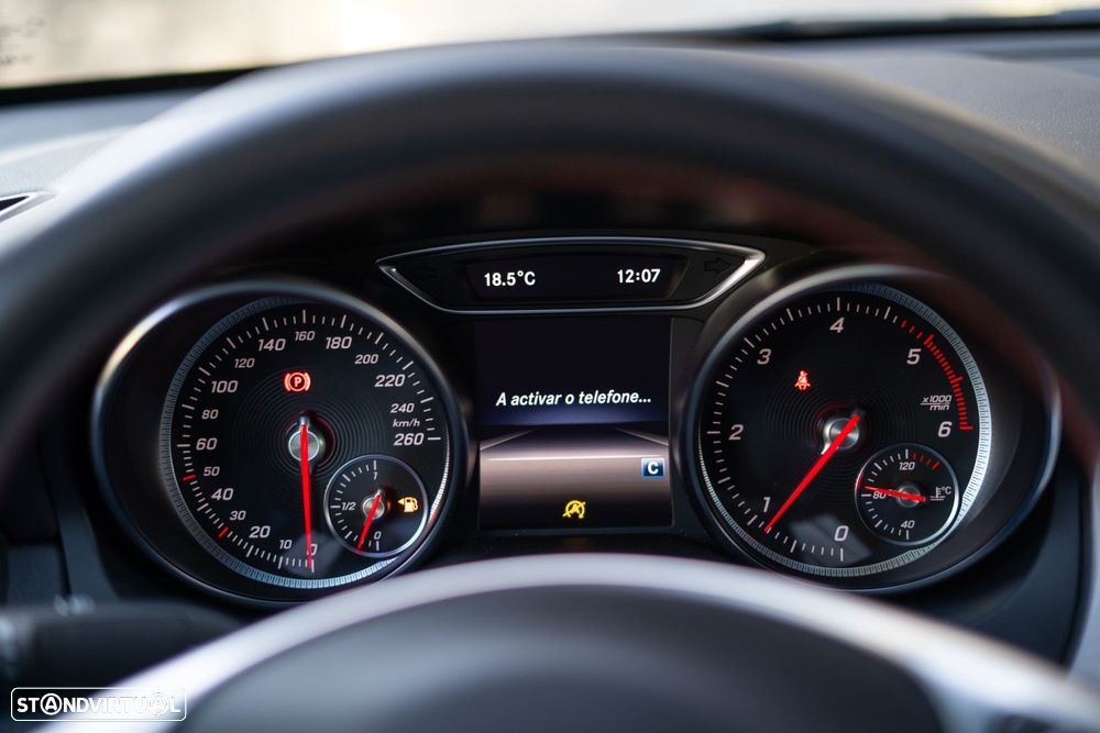 Mercedes-Benz CLA 180 d AMG Line - 15