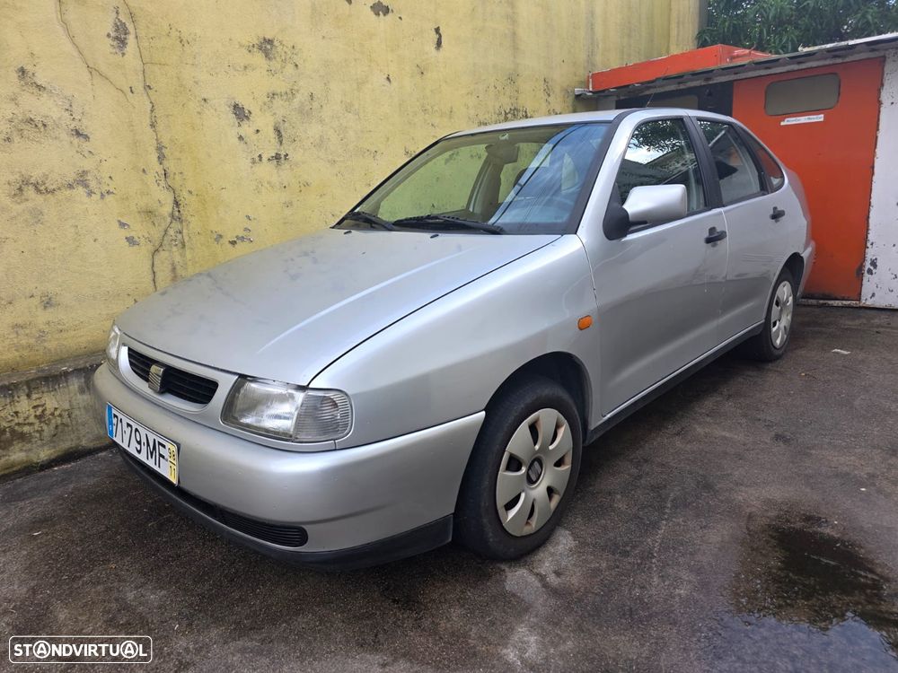 SEAT Cordoba 1.4 Signo - 1