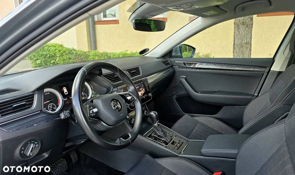 Skoda Superb 2.0 TDI DSG Style - 18