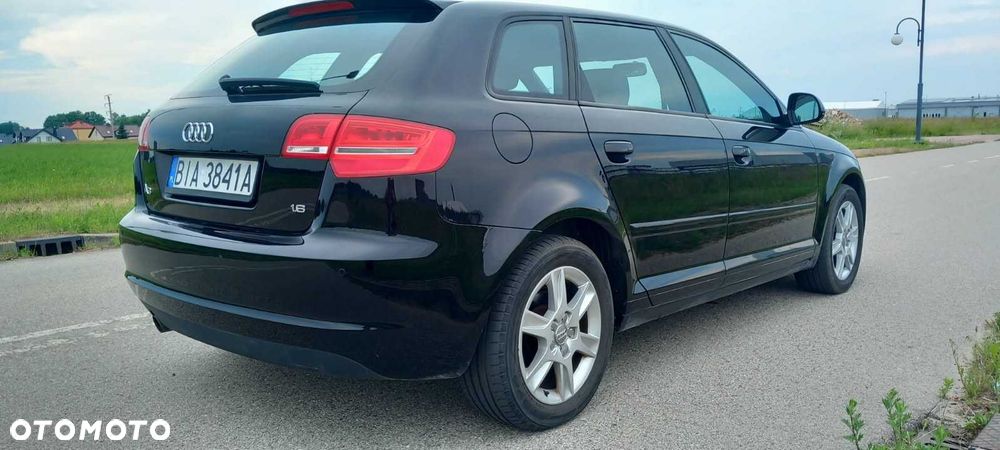 Audi A3 Sportback - 2