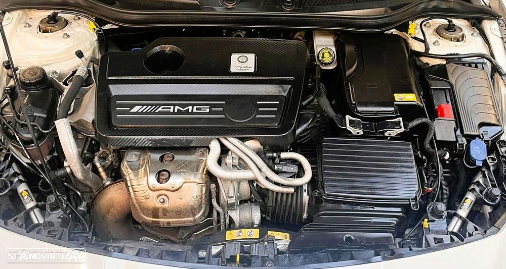 Mercedes-Benz CLA 45 AMG 4Matic Speedshift 7G-DCT Night Edition - 31