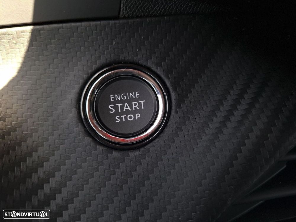 Peugeot e-2008 54 kWh Allure - 19