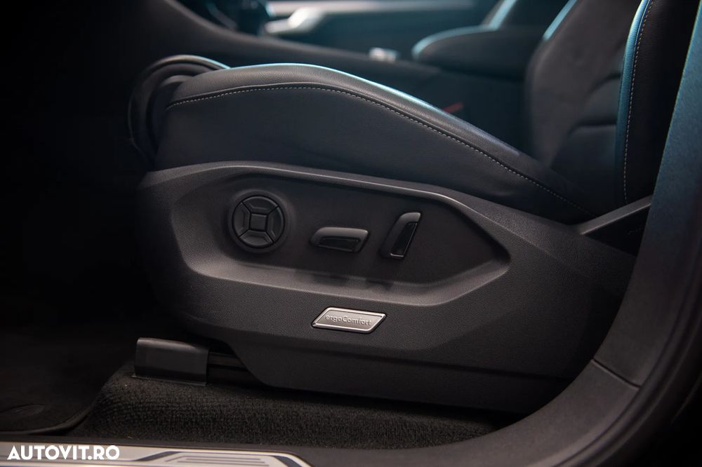 Volkswagen Touareg V6 TDI 4MOTION Elegance - 17